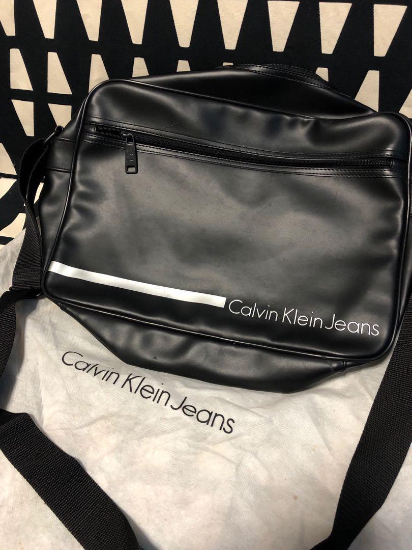 calvin klein jeans messenger bag