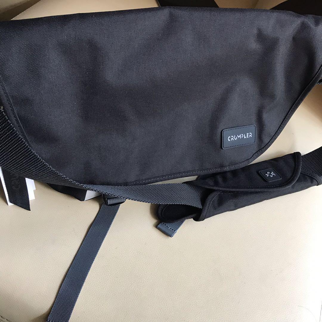 Crumpler The Comfort Zone Large Messenger Bags Shero Men S