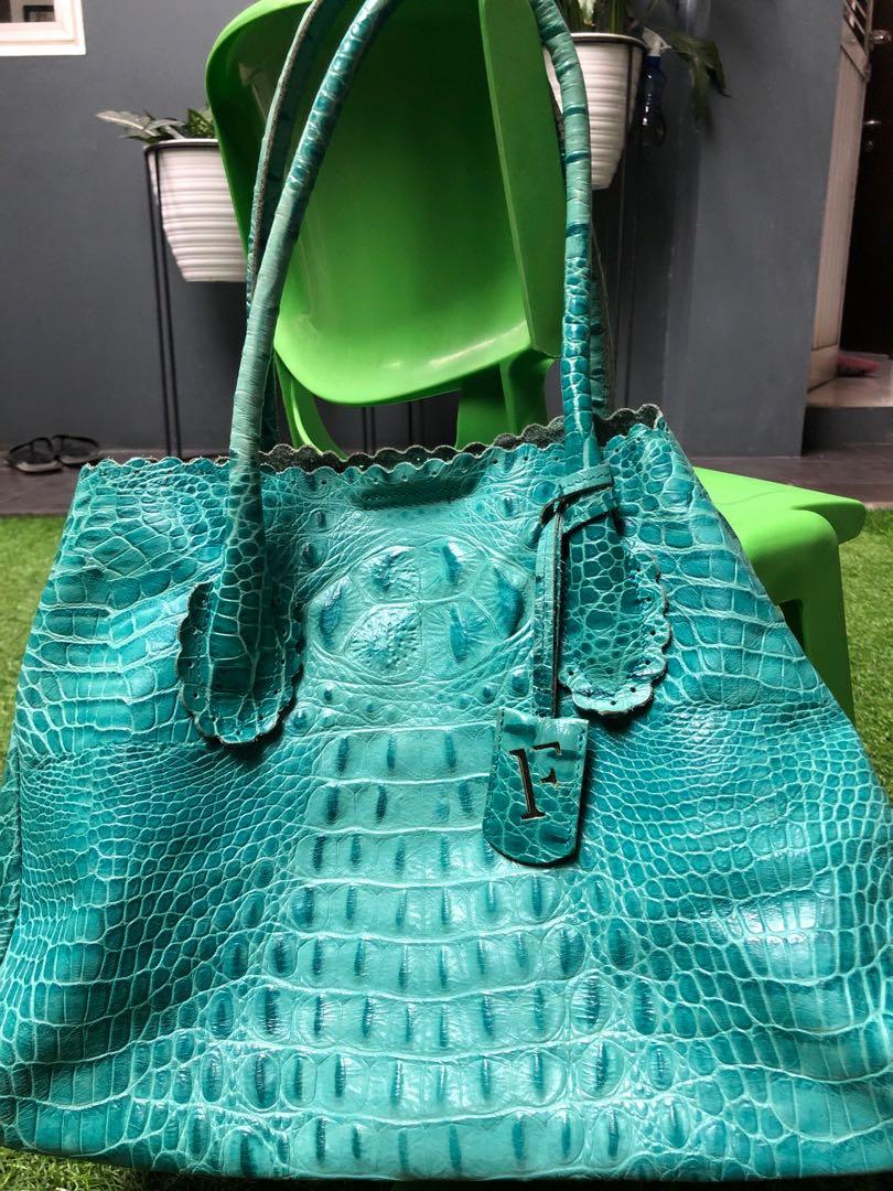 Furla croco outlet