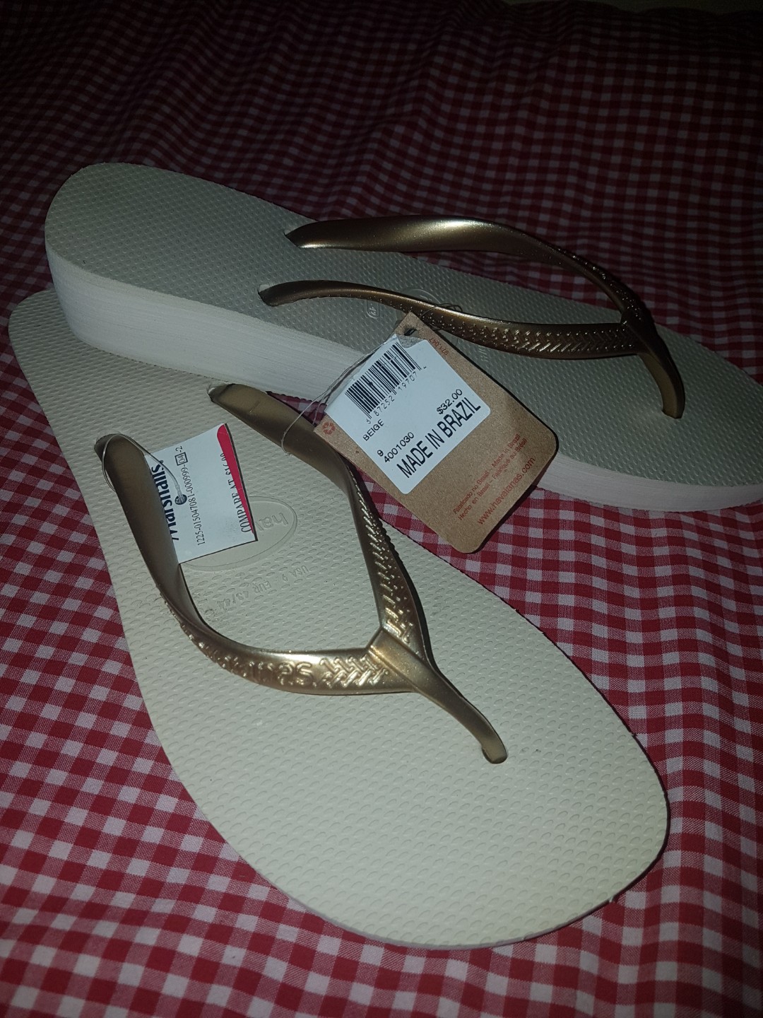 havaianas beige gold