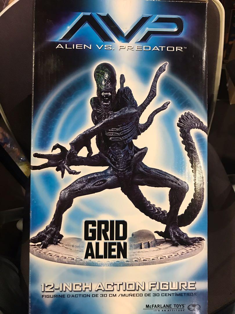 McFarlane AVP Alien VS. Predator Grid Alien 12 Inch Action Figure