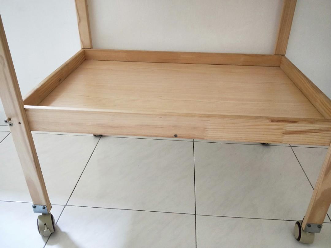 movable changing table