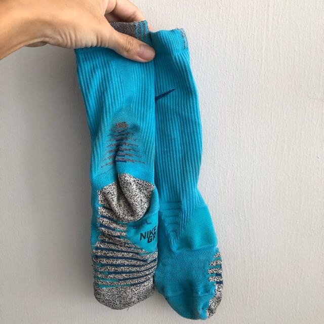 turquoise nike socks