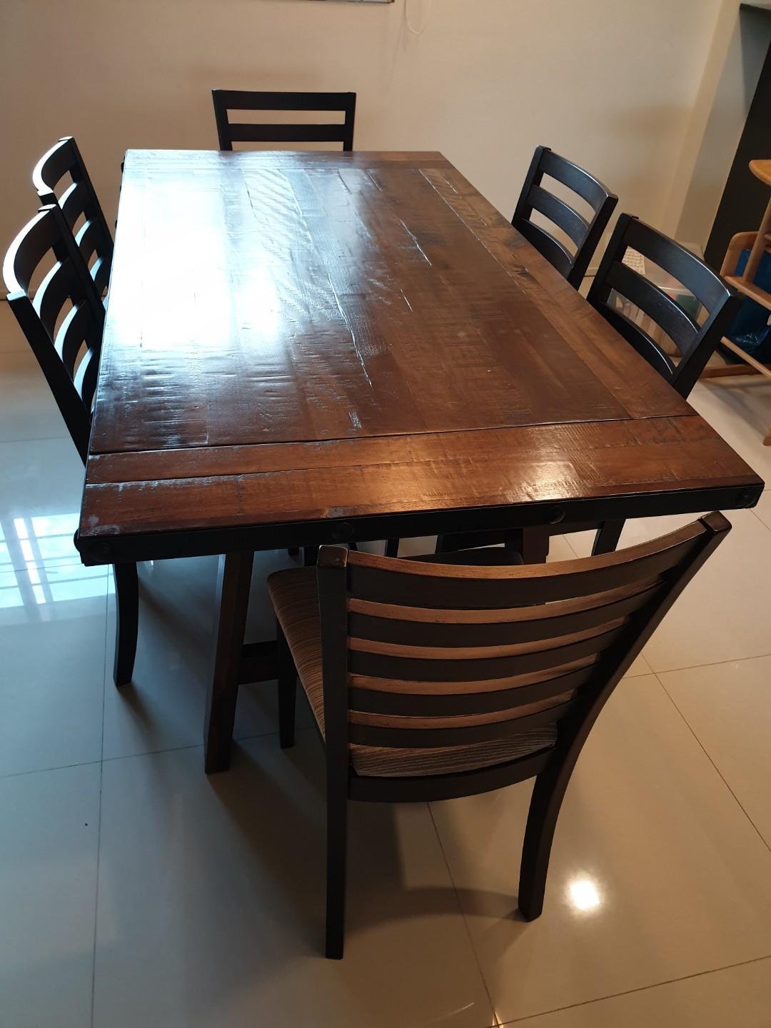 Picket and Rail Chicago dining table + 6 Chairs (RRP 2025), Furniture