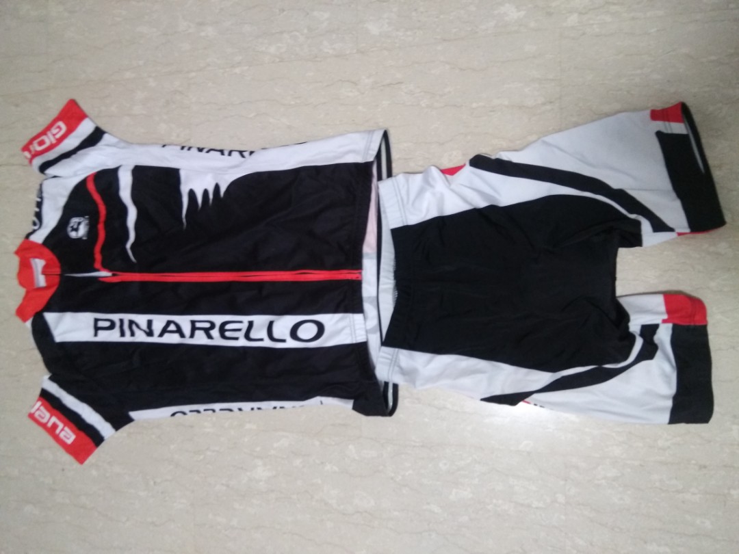 pinarello wielerkleding