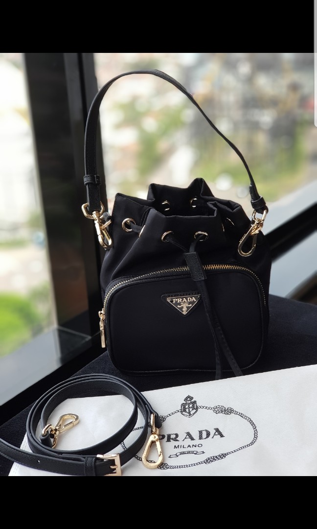 Prada vip gift bag online
