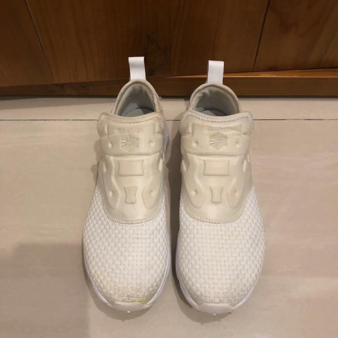 women's reebok slip on sneakers