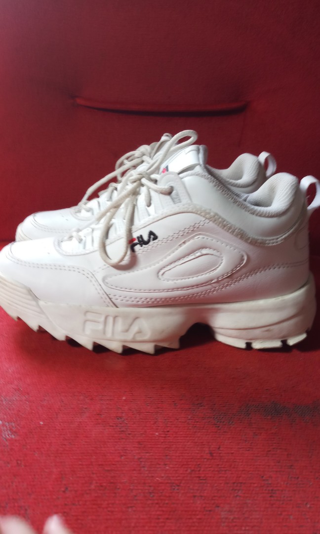Sepatu Fila Wanita Warna Putih Made In Vietnam No Box Fesyen Wanita Sepatu Di Carousell