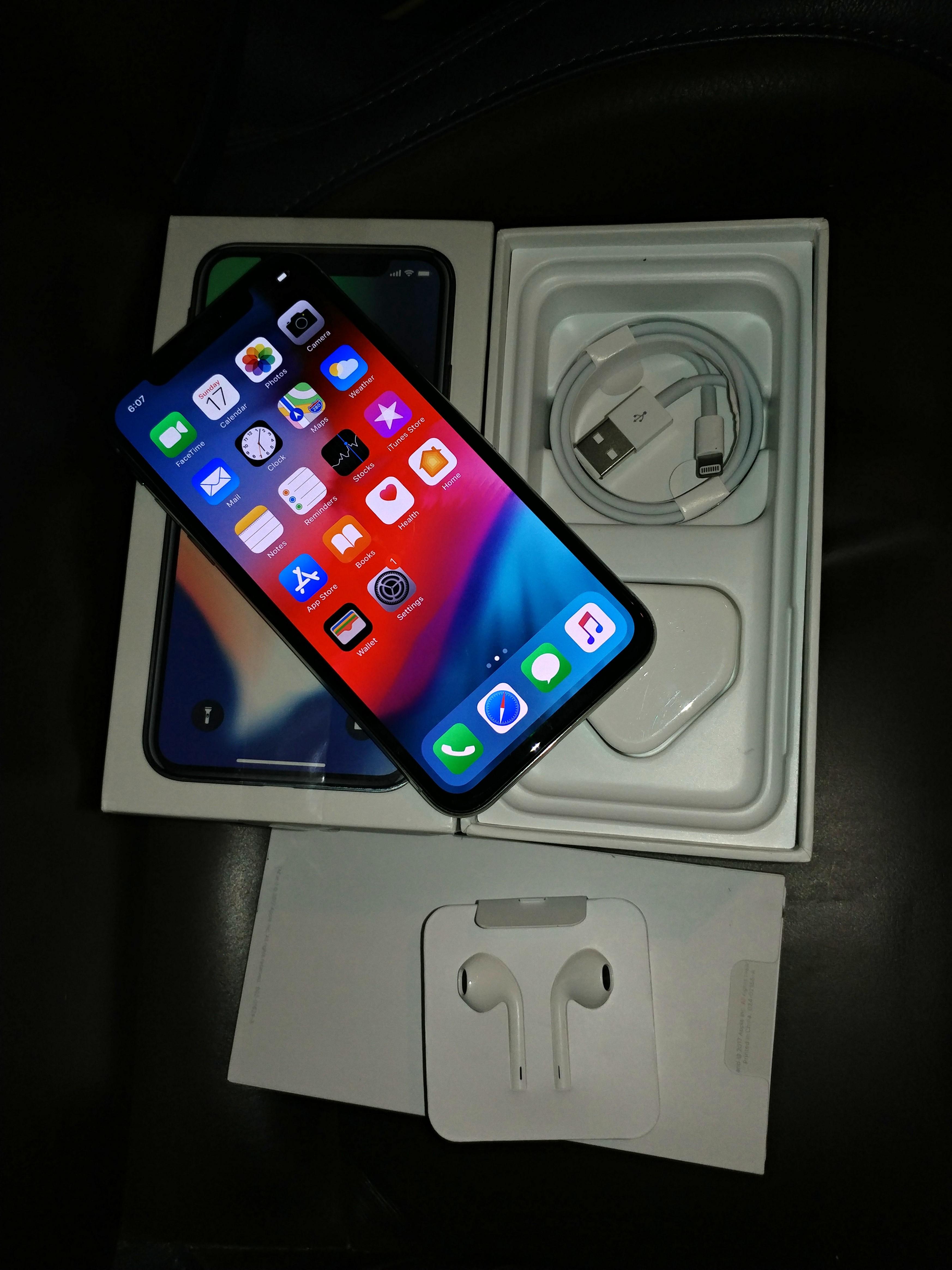 Super Duper Nice Full Box White Iphone X 64gb Mobile Phones Tablets Iphone Iphone X Series On Carousell Super Duper Nice Full Box White Iphone X 64gb Mobile Phones Tablets Iphone Iphone X Series On Carousell