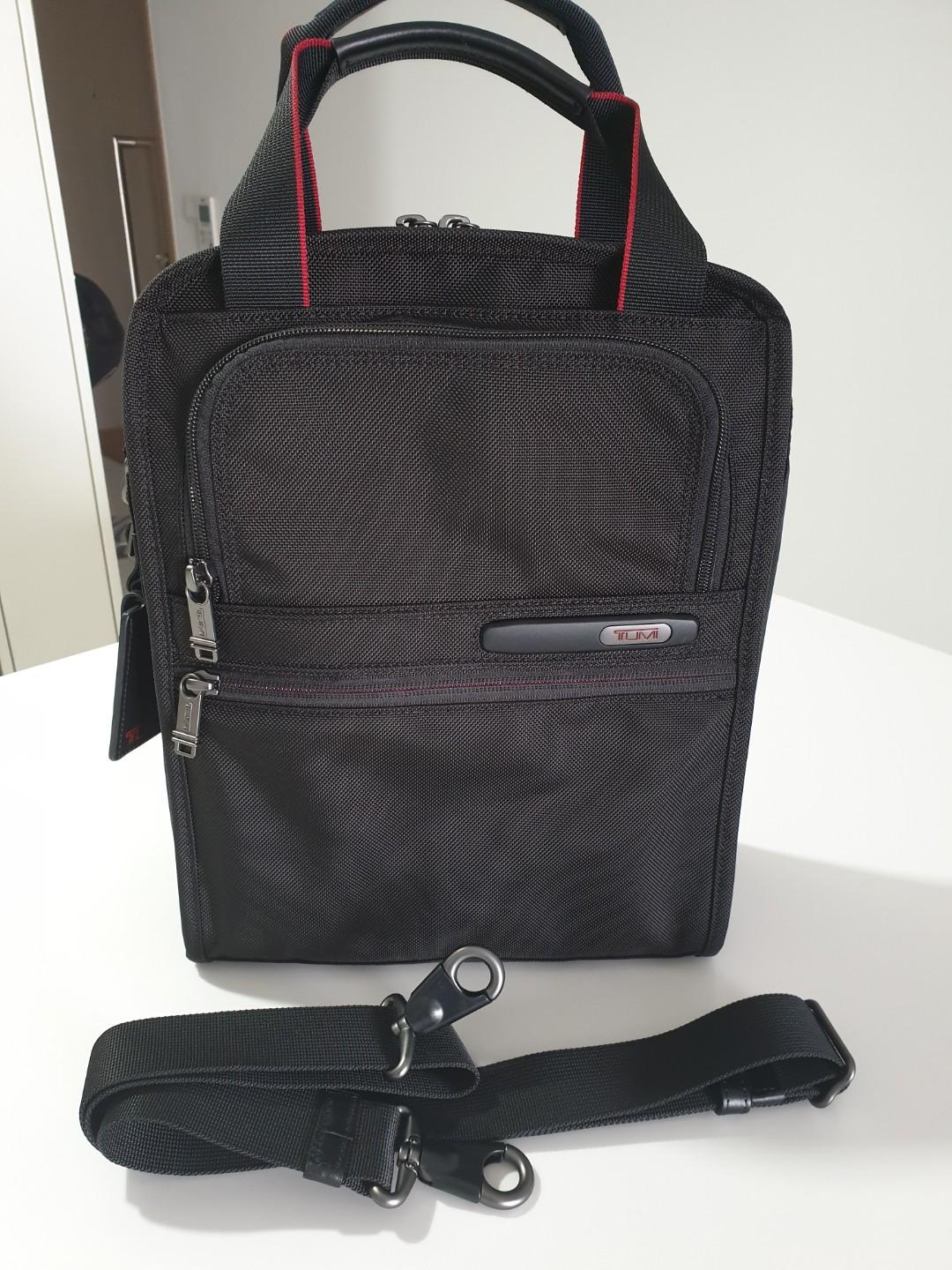 TUMI Utility Tote Bag Men s Fashion Bags Sling Bags on Carousell
