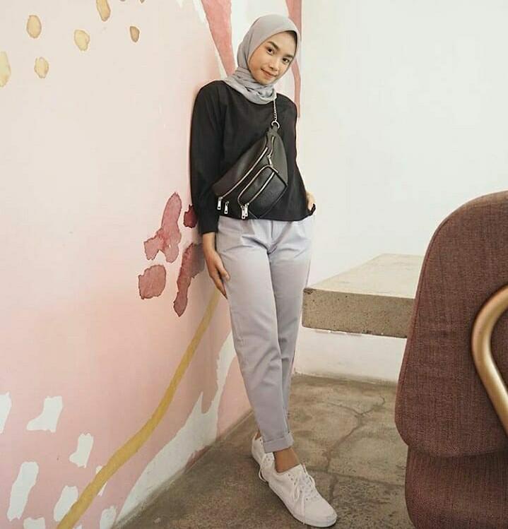 baggy pants light grey