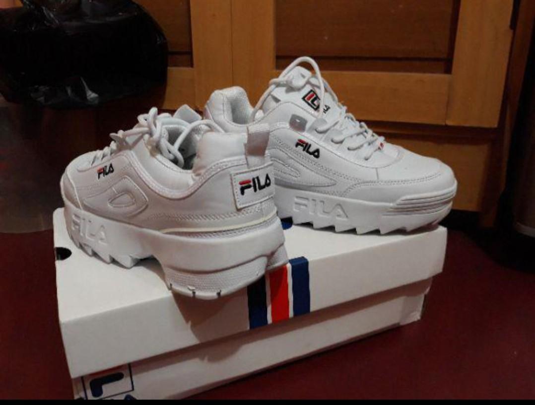 Fila Disruptor Ii Premium Original Women S Fashion Women S Shoes On Carousell