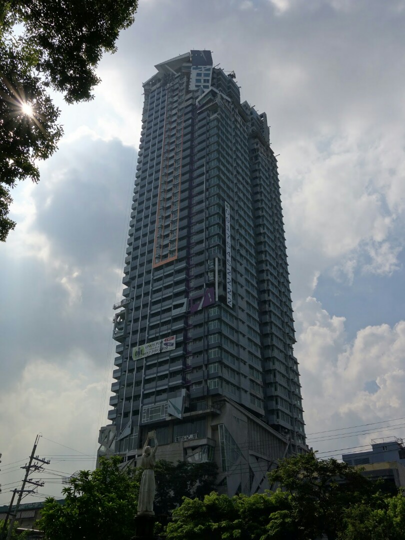 FOR LEASE & FOR SALE CONDO UNITS IN TORRE DE STO TOMAS (THE ONE