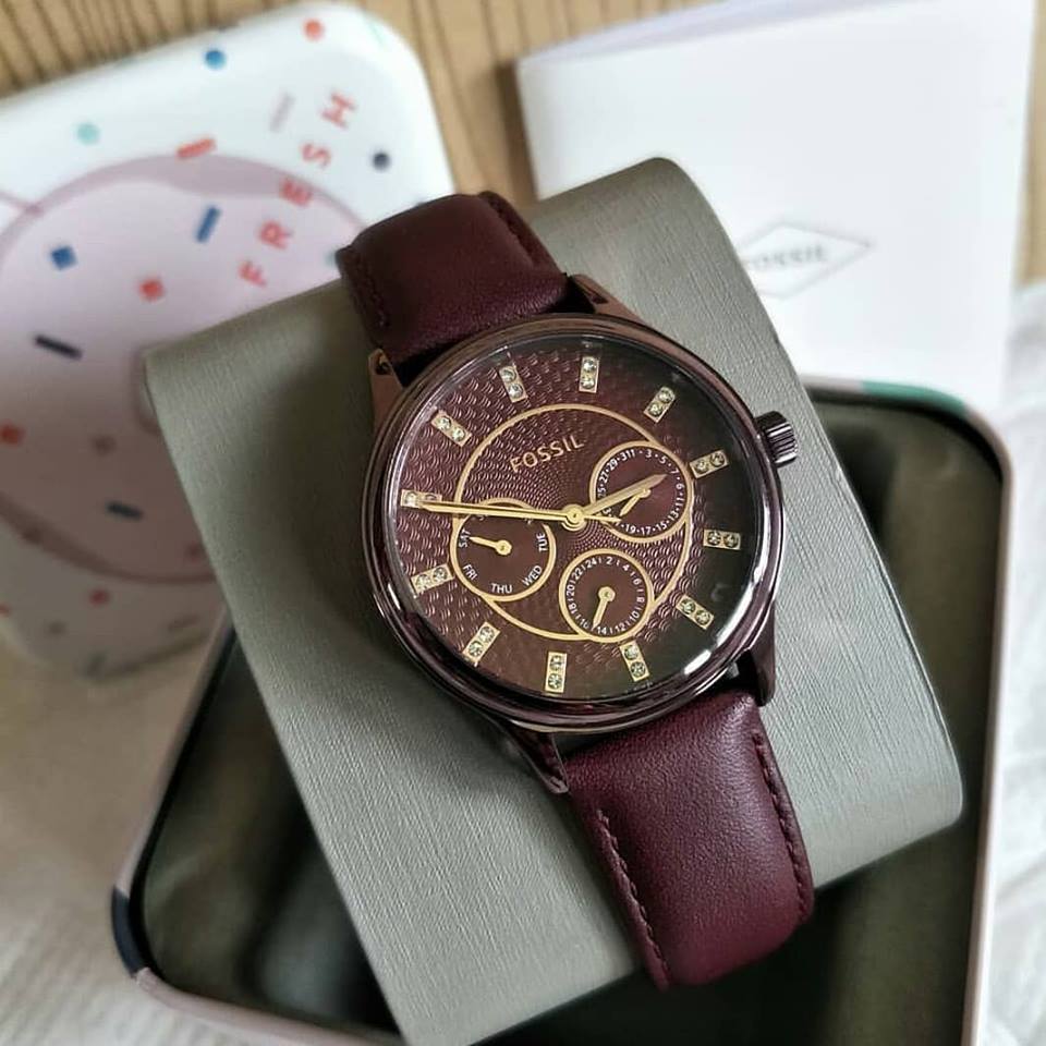 FOSSIL BQ3285 Maroon Leather Watch Women s Fashion Watches
