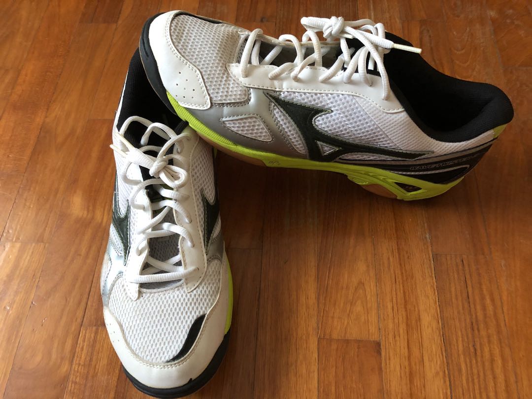 Mizuno wave twister brown on sale