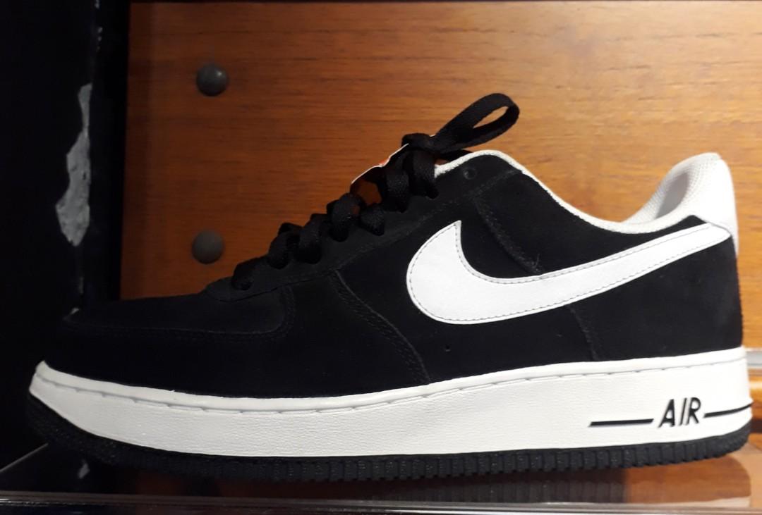 Black and white shop suede air force ones