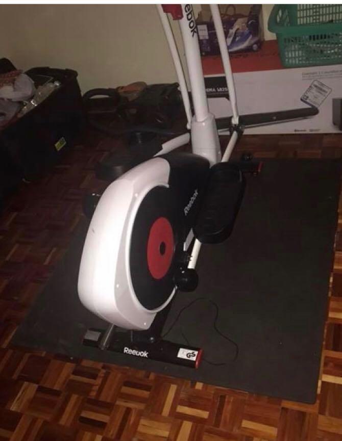Reebok One GX50 elliptical cross trainer Sports Equipment