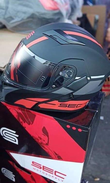 Sec helmet red Clearance