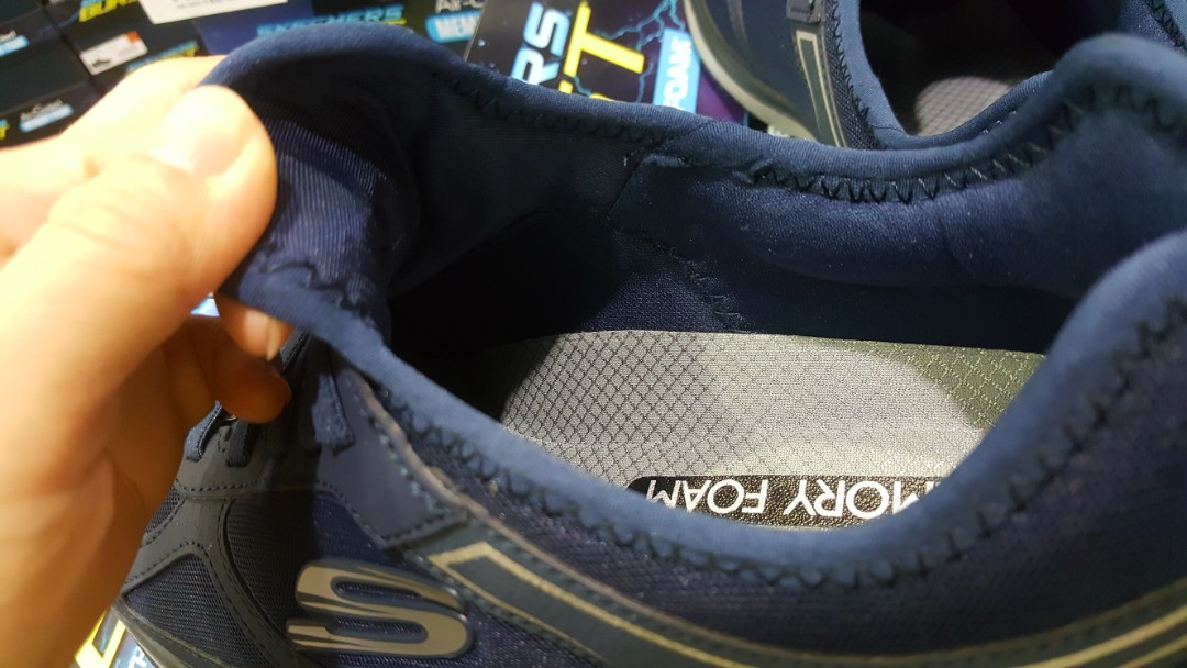 SKECHERS BURST 8 11