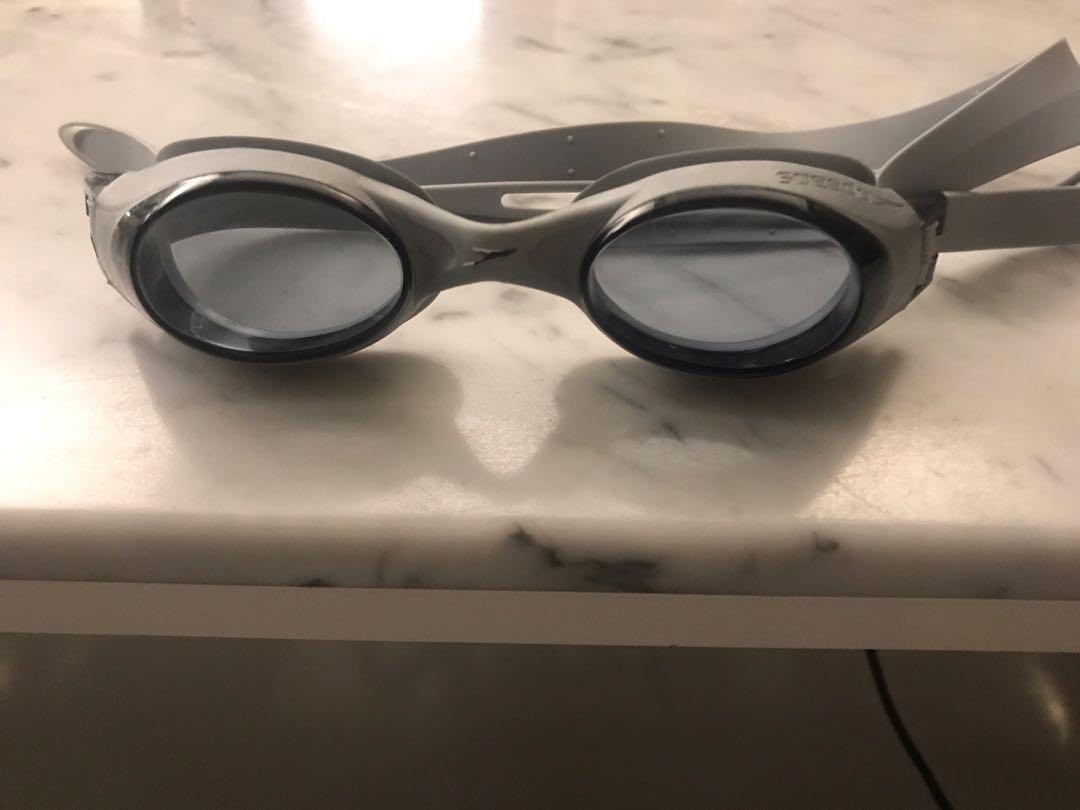 speedo anti fog