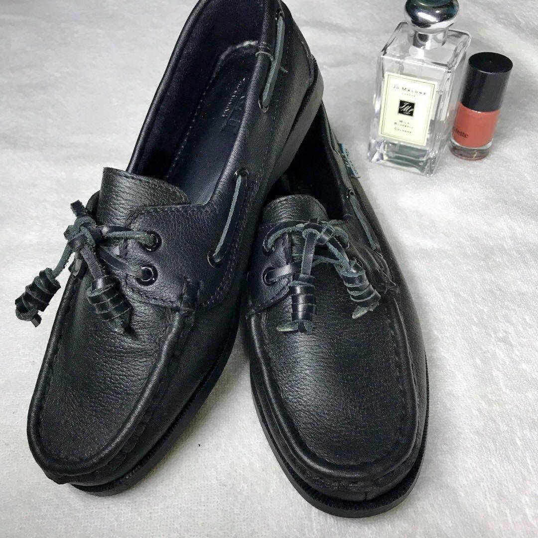 black shoes top sider