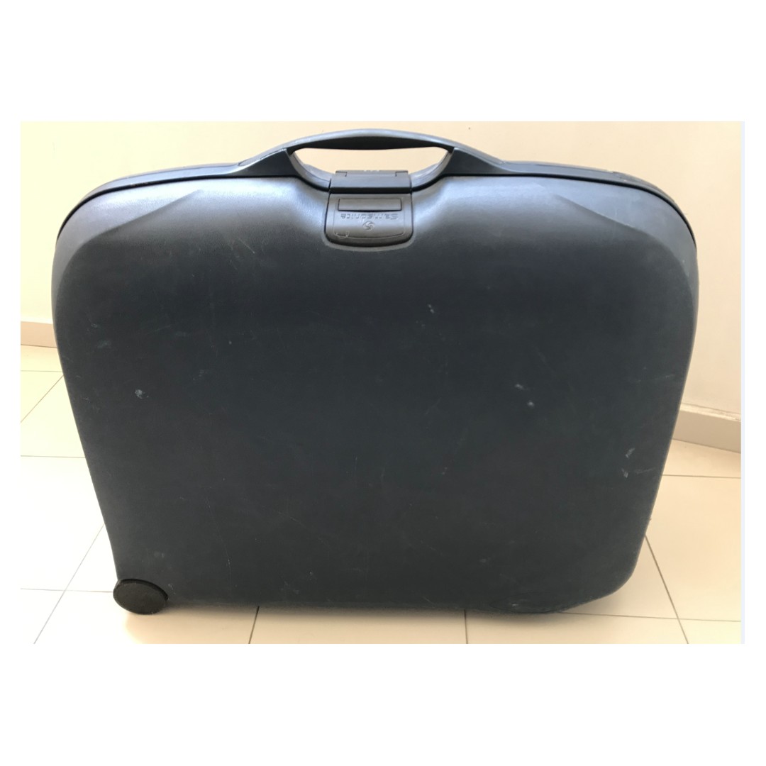 Vintage Samsonite Clam Shell Luggage 2 wheel (84 cm diagonal), Hobbies ...