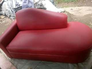 Jasa service sofa