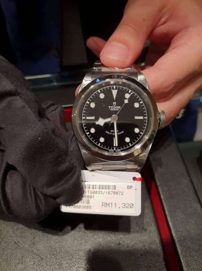 Tudor black bay top 41 airasia