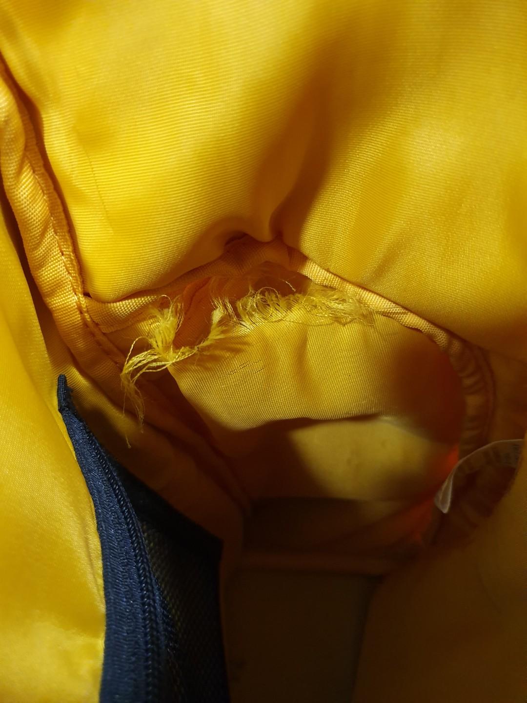 Backpack (Category: Backpacks) located in Subang Jaya. Submitted by chaven3 (Listing ID 220173655, Image 3). Description: A little torn inside but it should affect the overall using experience..