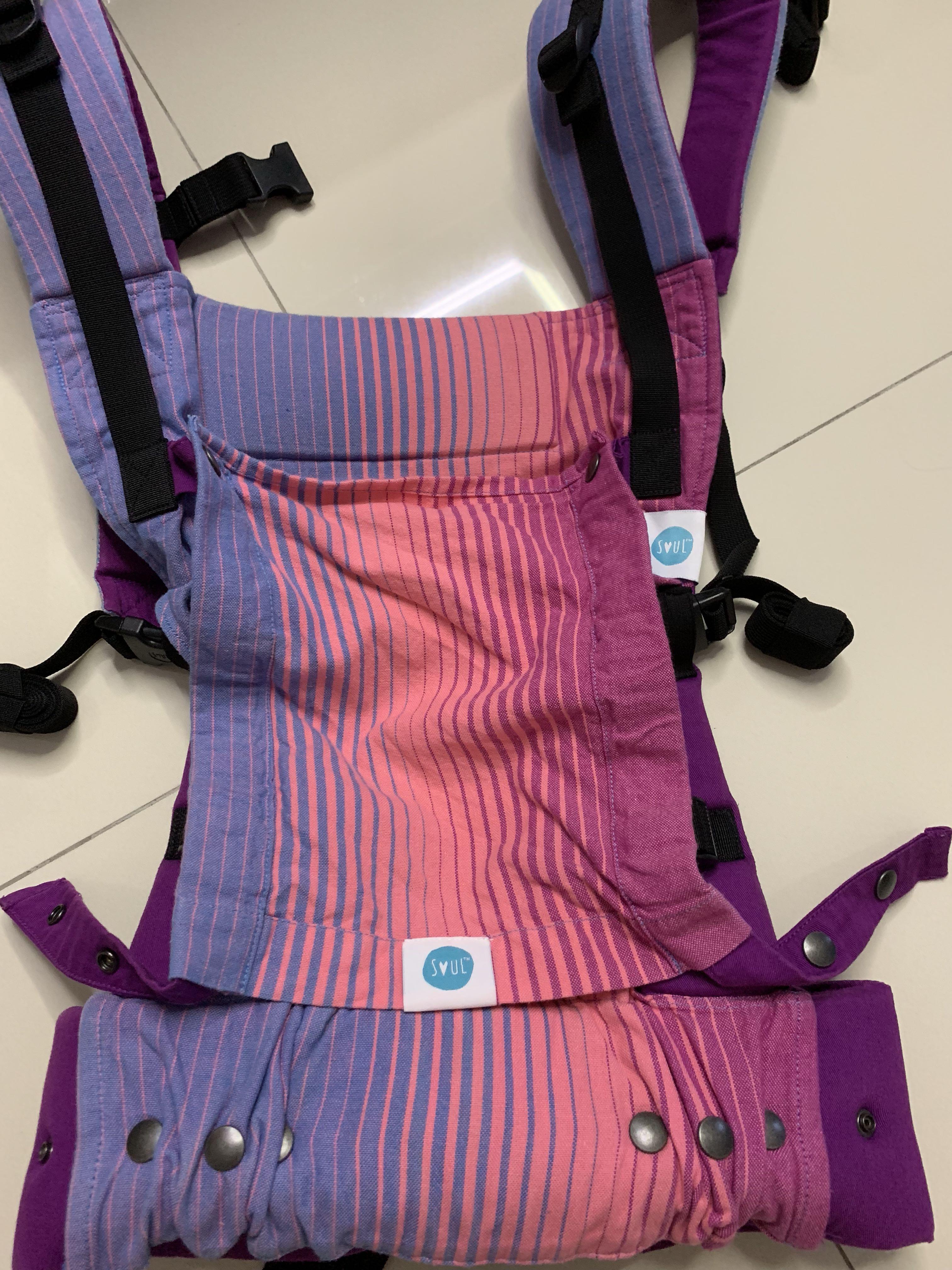 Euc baby carrier shop