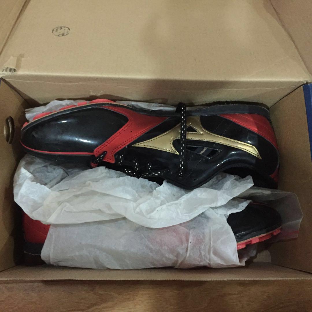 Mizuno Track Field Wave Tempo Md