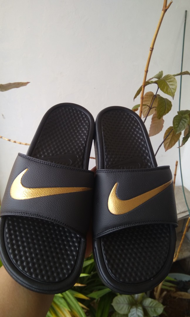 nike benassi original