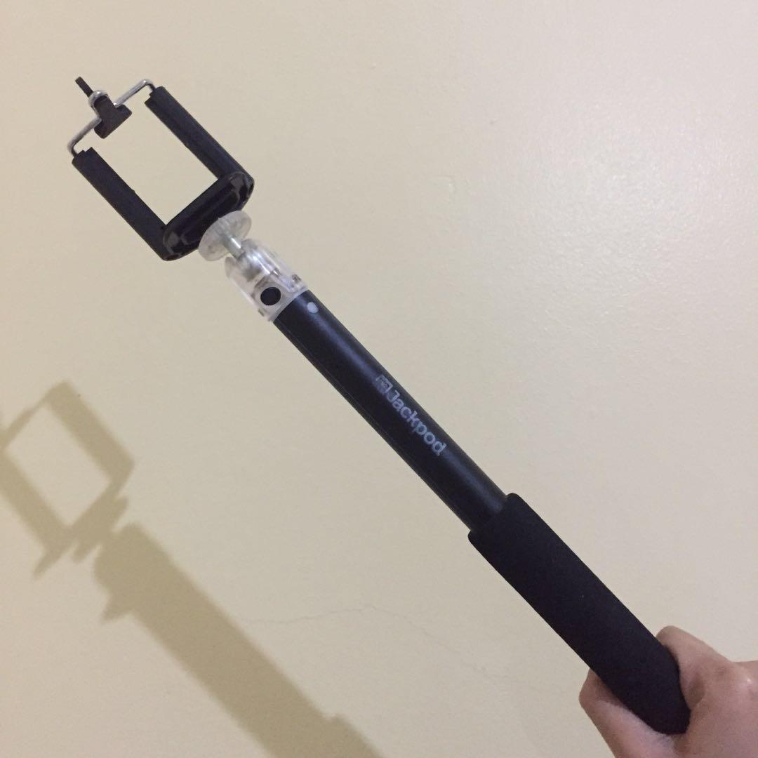 Selfie Stick (Category: Tripods & Monopods) located in Cagayan de Oro. Submitted by secondhandshack (Listing ID 220163874, Image 1). Description: .