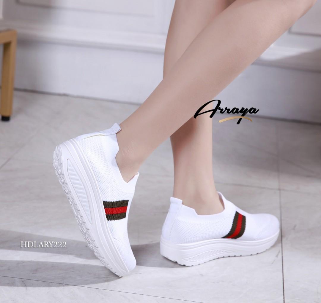 Arraya flyknit sneakers sales