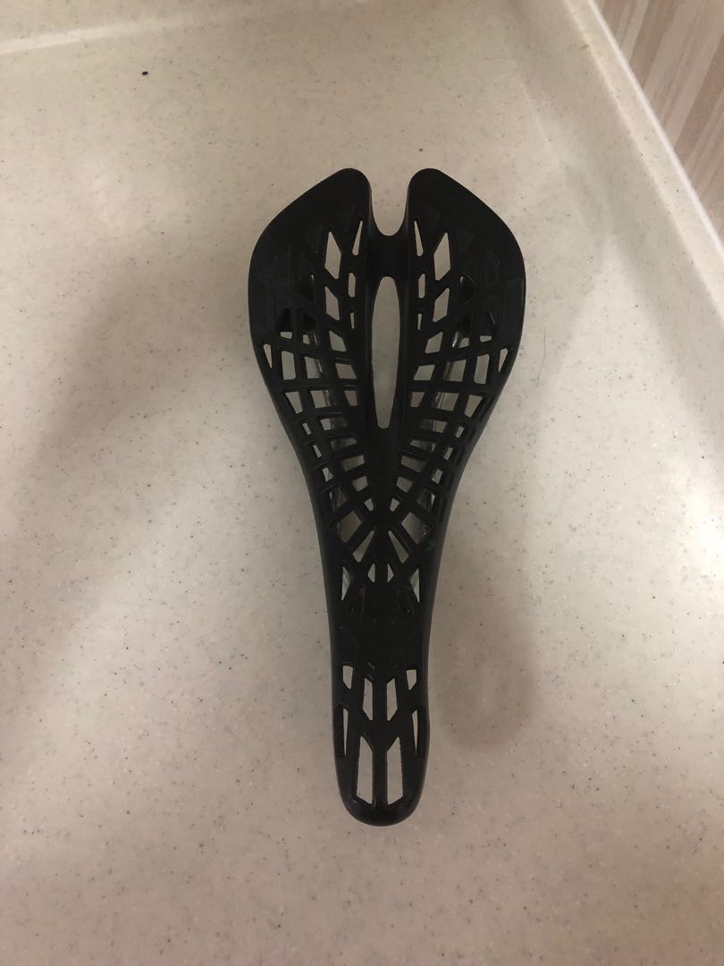 spyder inbuilt saddle suspension review