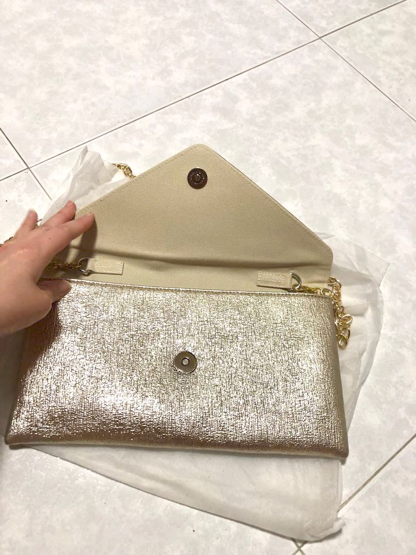 Trendy clutches 2019 deals