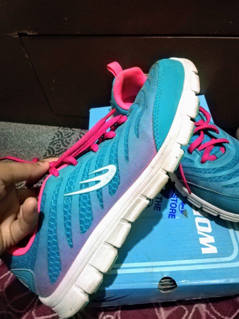 world balance rubber shoes for ladies
