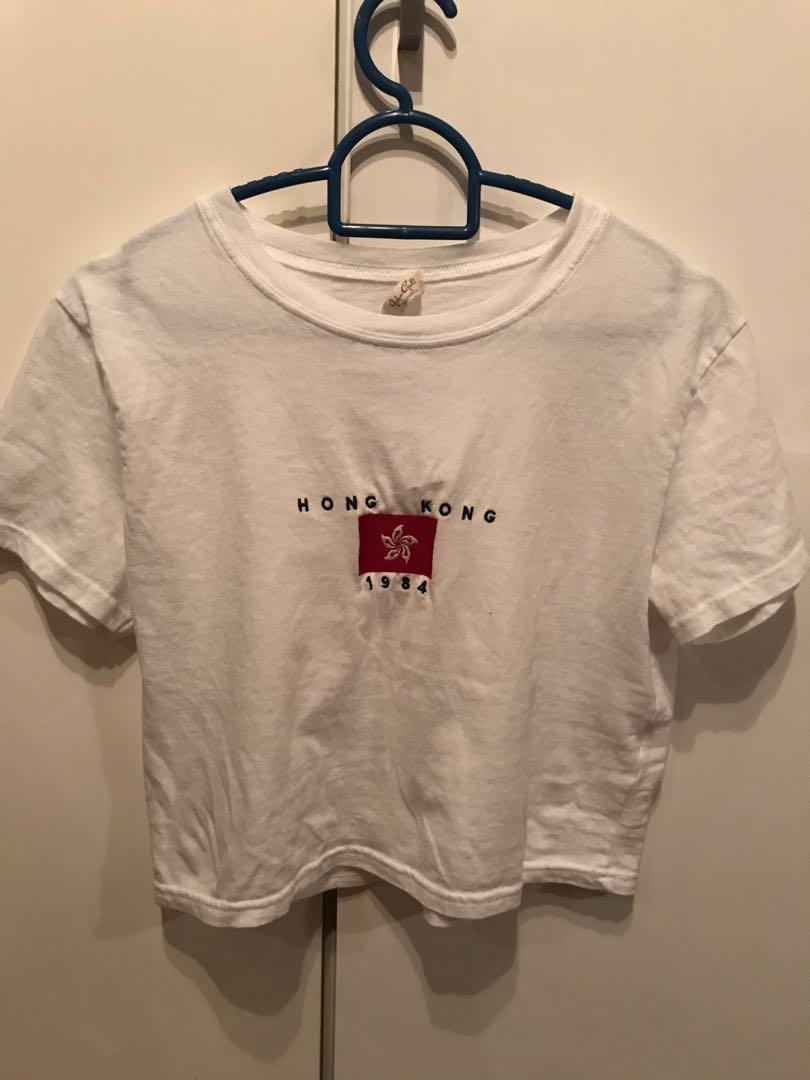 Brandy Melville Hong Kong White T Shirt, 女裝, 上衣, Tshirt Carousell