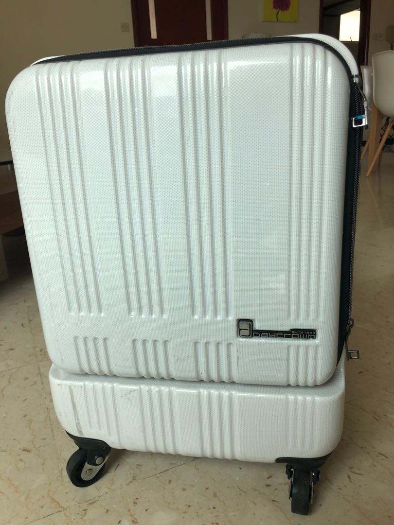 daycrown luggage price