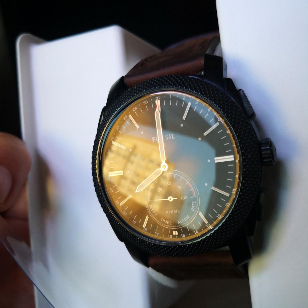 Fossil ftw1163p top
