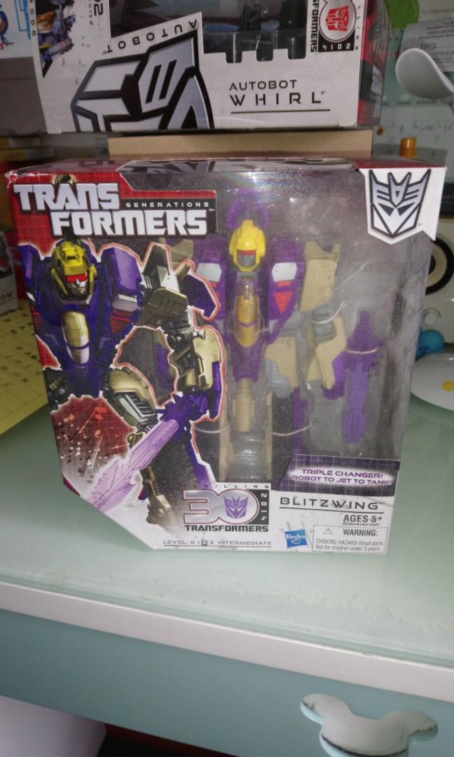 全新未開封Hasbro 變形金剛 Transformers GENERATIONS CLASSIC G1 Blitzwing 閃電, 興趣及