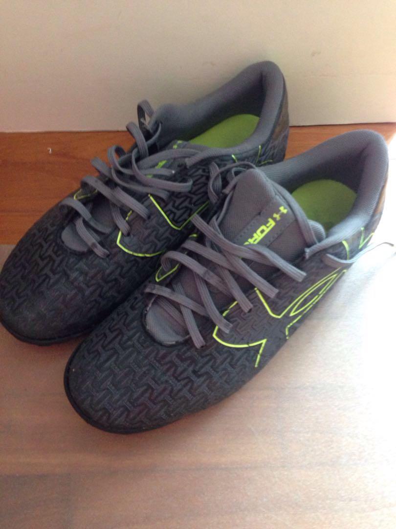 under armour hockey shoes