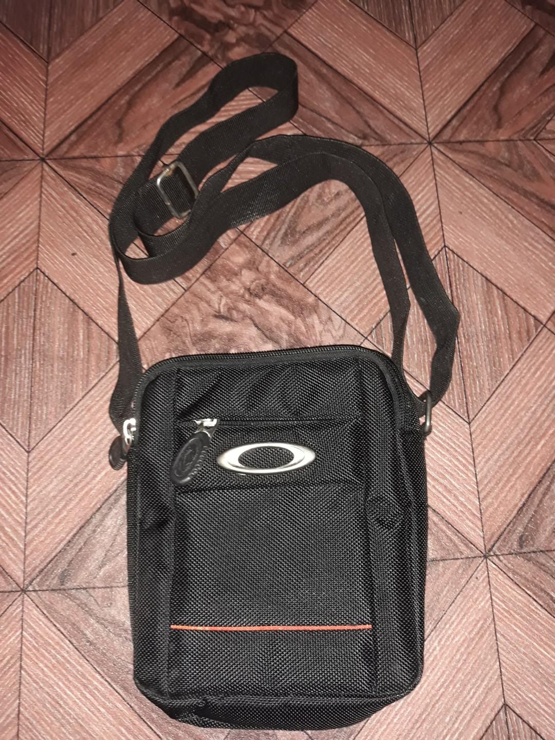 Oakley online sling bag