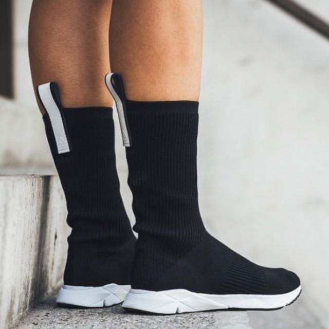 Reebok Sock Runner Ultk Supreme. US8, Men's Fashion, Footwear, Sneakers on  Carousell