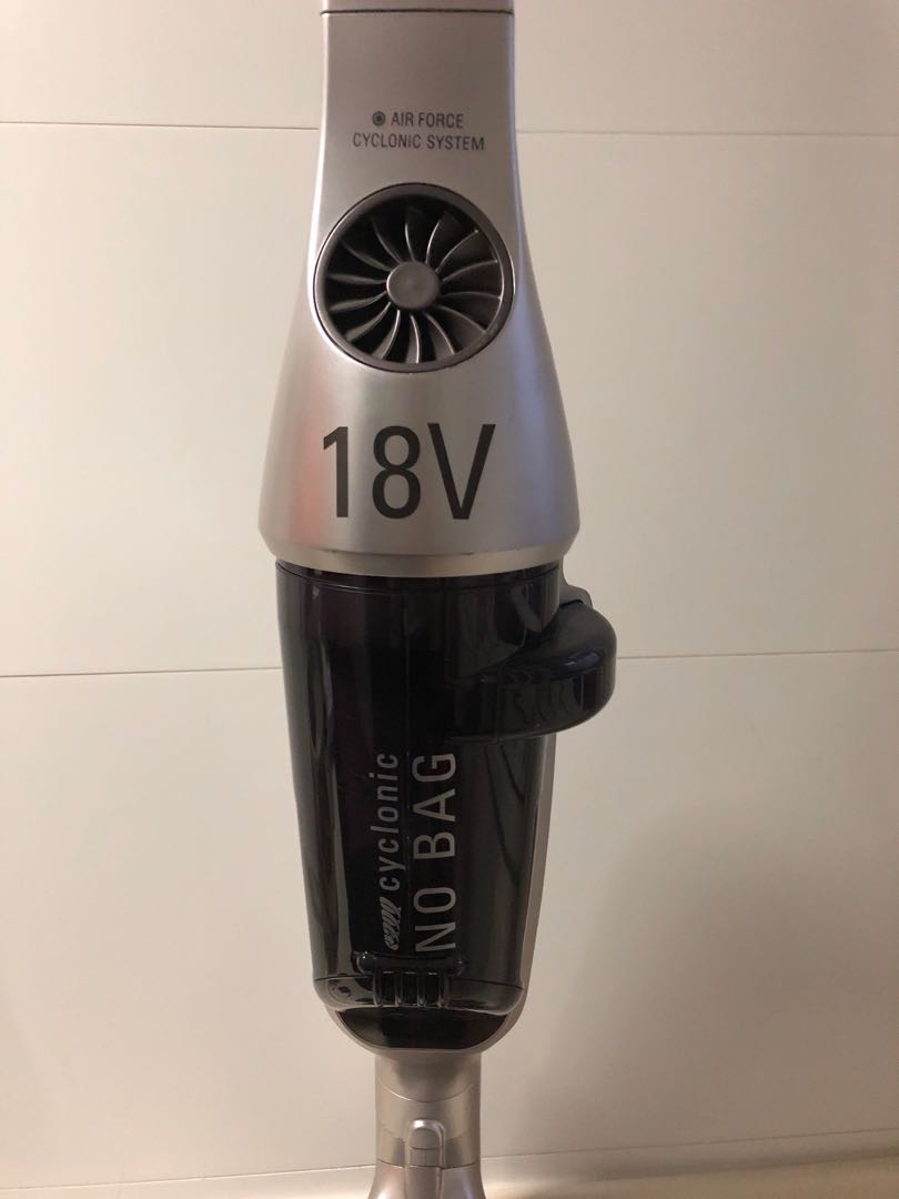 Rowenta cordless vacuum cleaner, TV & Home Appliances, Vacuum Cleaner