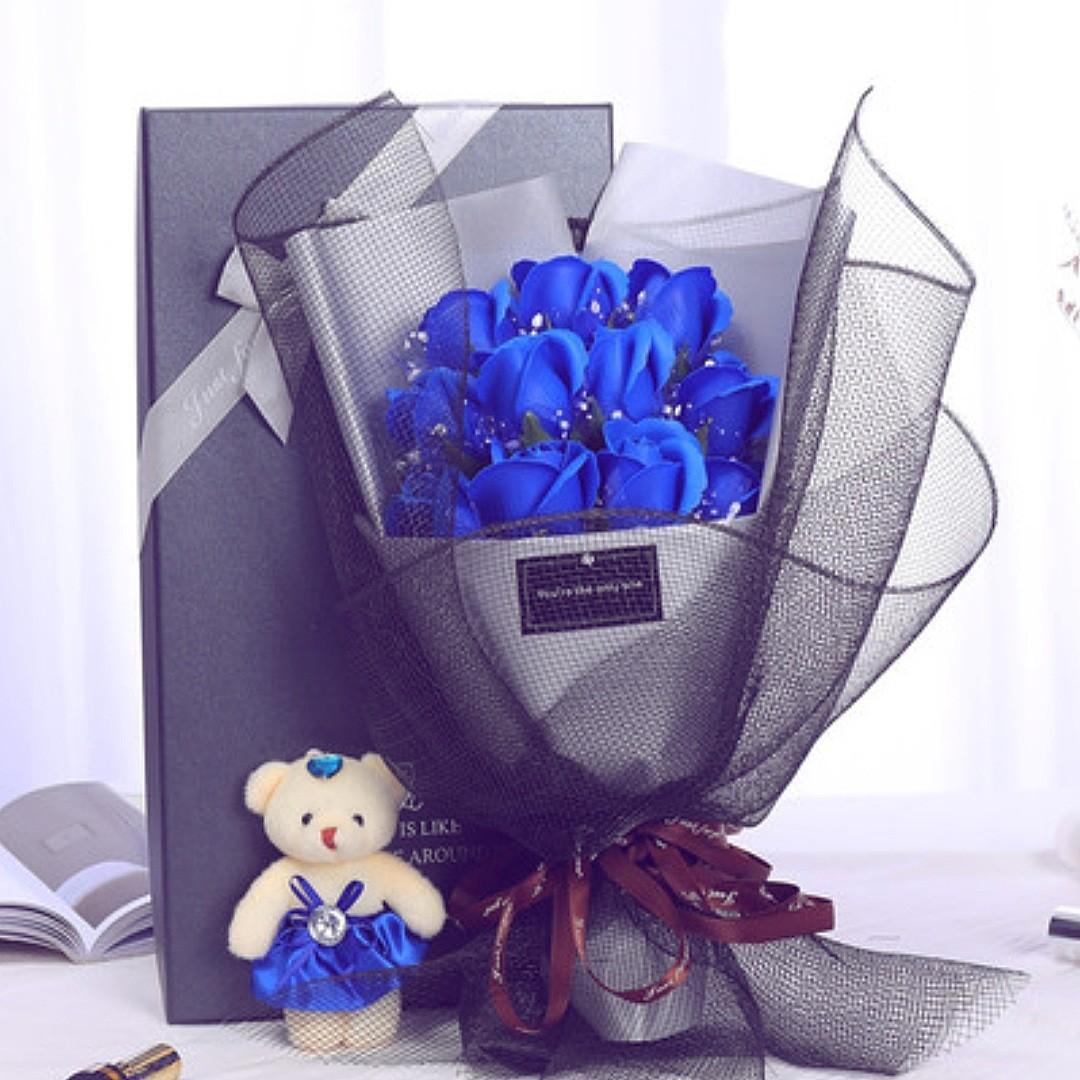 Sale Deep Blue Rose Bouquet W Led Gardening Flowers Bouquets On Carousell