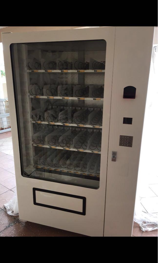 Second hand vending machine, TV & Home Appliances, Washing Machines and