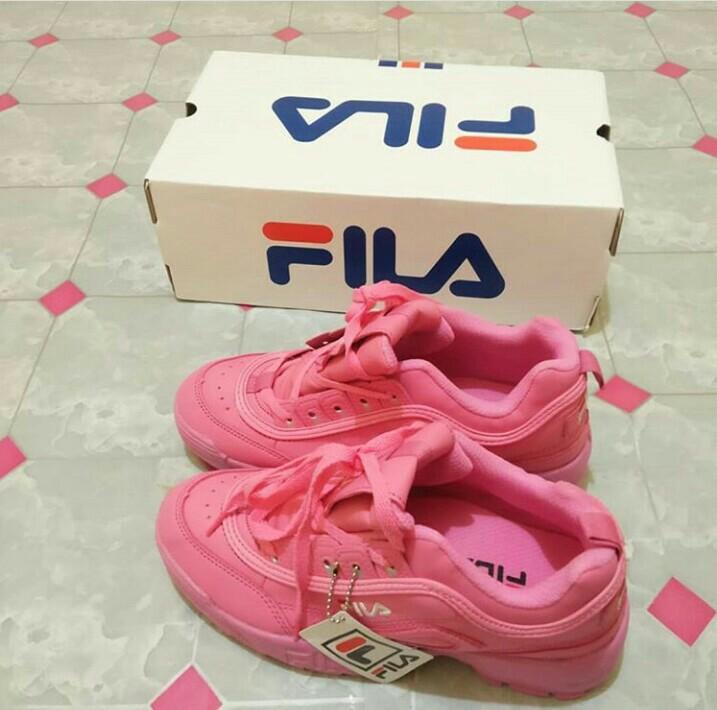 sepatu fila disruptor