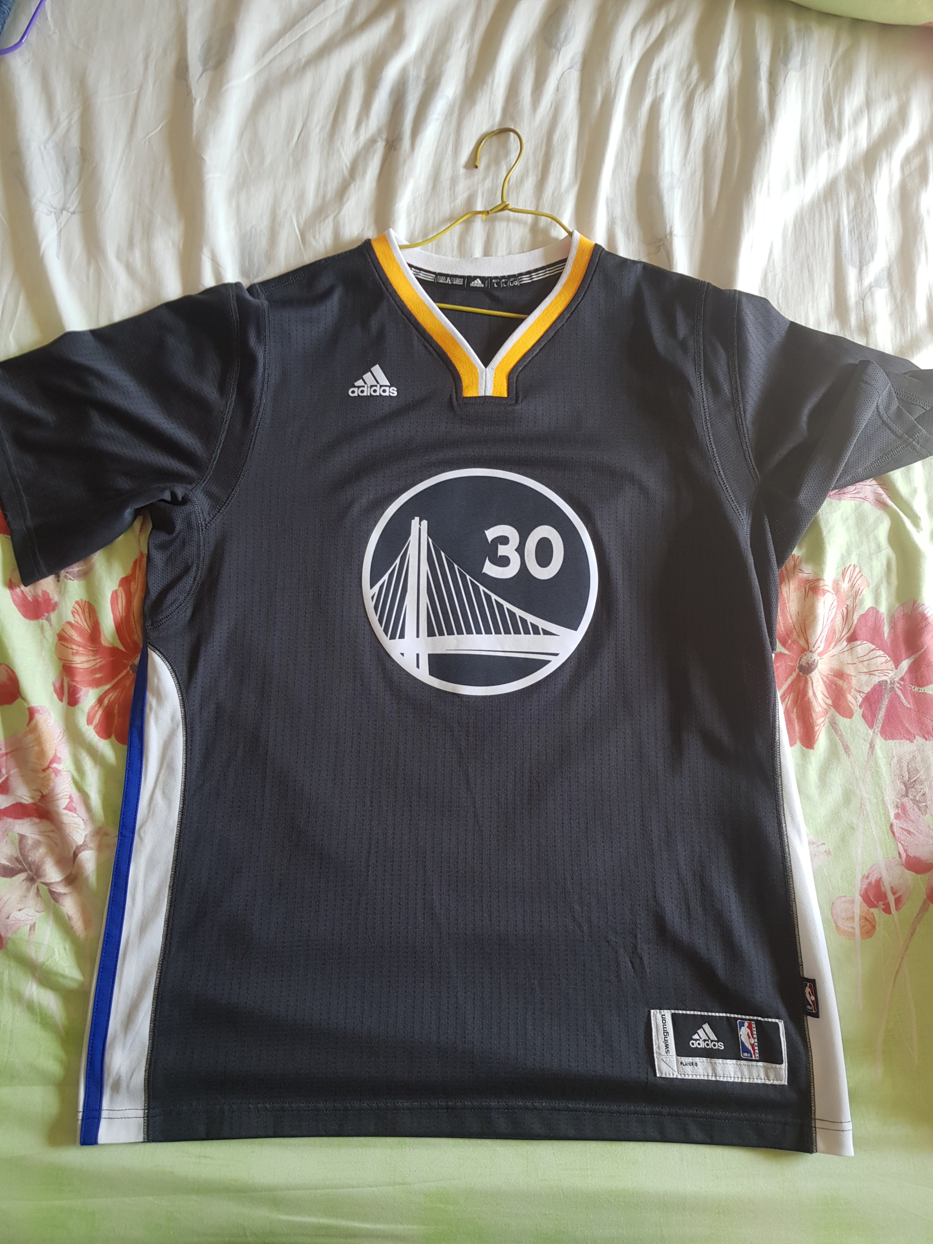 curry sleeved jersey