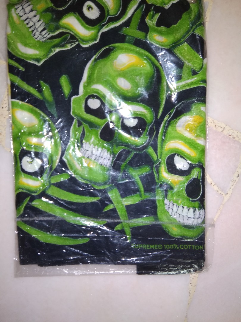 supreme green skull bandana